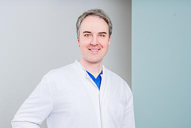 PD Dr. med. Daniel Strunk - Chefarzt Neurozentrum PD Dr. med. Daniel Strunk - Chefarzt Neurozentrum